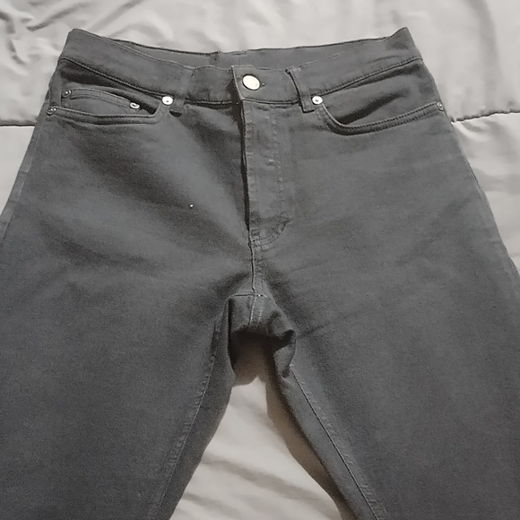 Burberry Men's Charcoal Slim Jeans - Picture 1 of 6